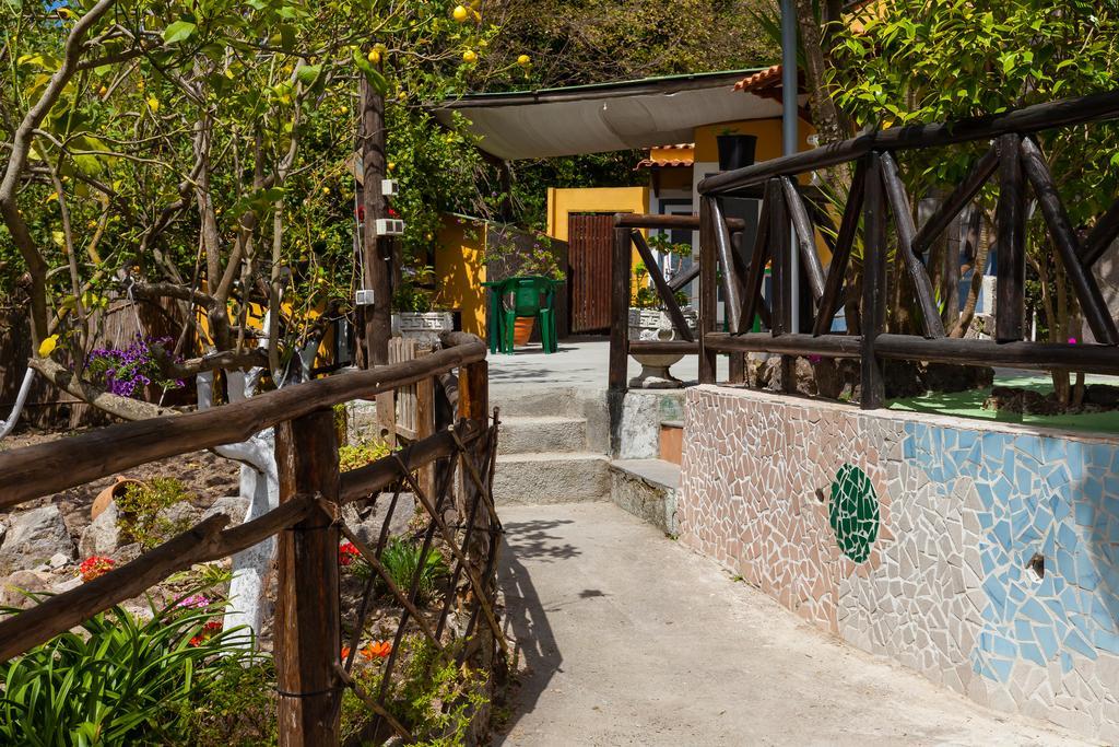 Gasthaus Nitrodi Experience Barano dʼIschia Exterior foto