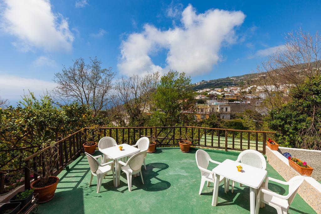 Gasthaus Nitrodi Experience Barano dʼIschia Exterior foto