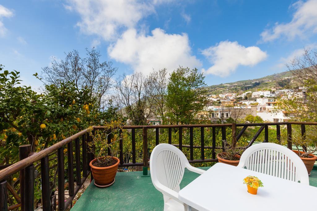 Gasthaus Nitrodi Experience Barano dʼIschia Exterior foto