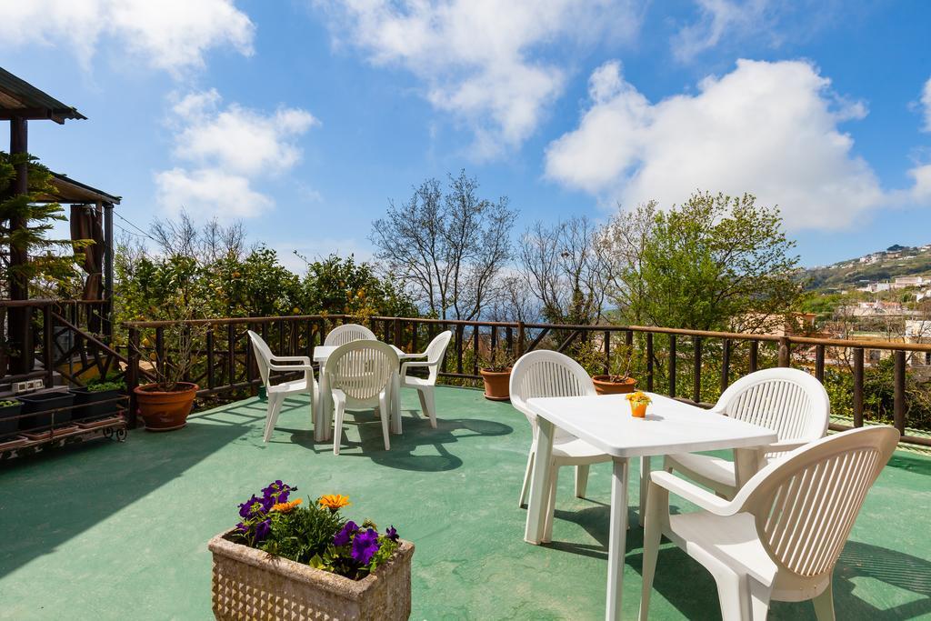 Gasthaus Nitrodi Experience Barano dʼIschia Exterior foto